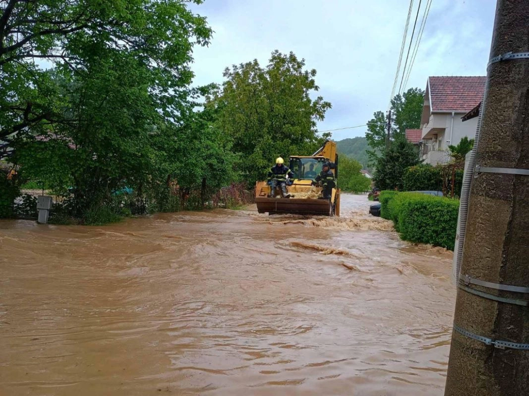 Srbija: Vanredna situacija proglašena u Svrljigu zbog obilnih kiša